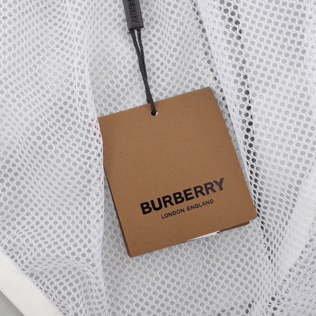 200 Burberry/巴宝莉 条纹格子沙滩短裤