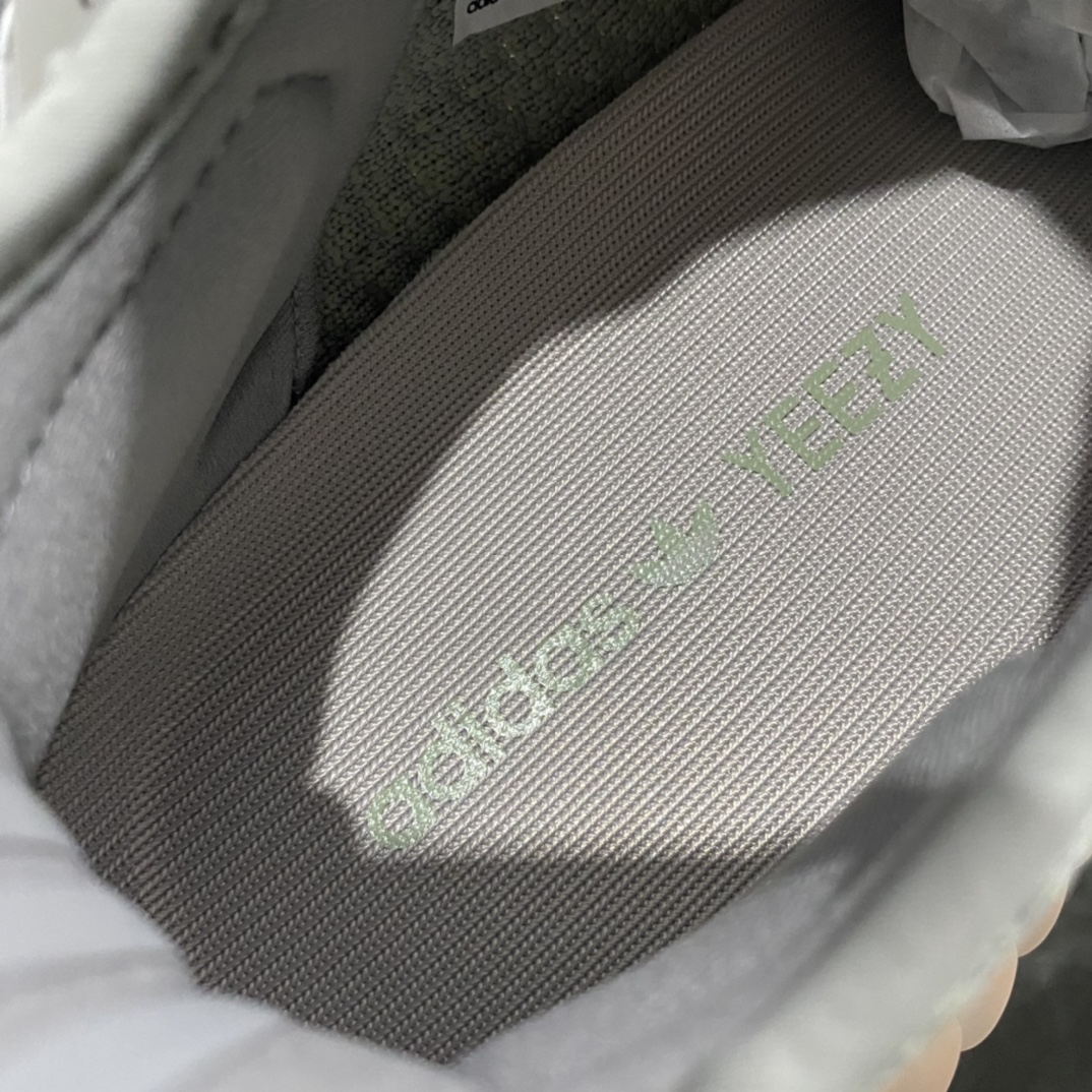 纯原版本Yeezy350V2欧限欧洲限定EG7492市场第一梯队高端零售首选品质不翻车原鞋原厂数据材料开