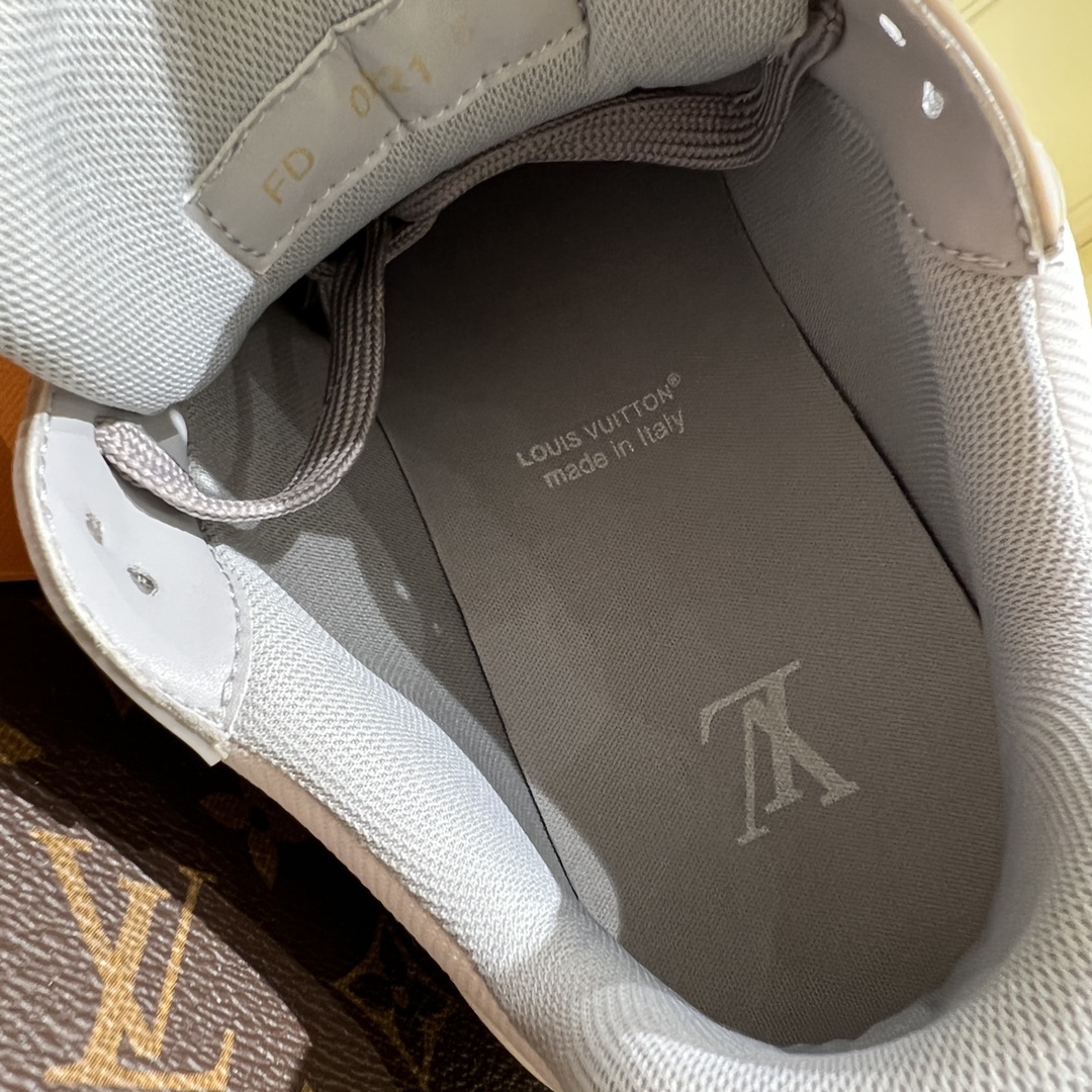Louis Vuitton Luxury Footwear Collection 7