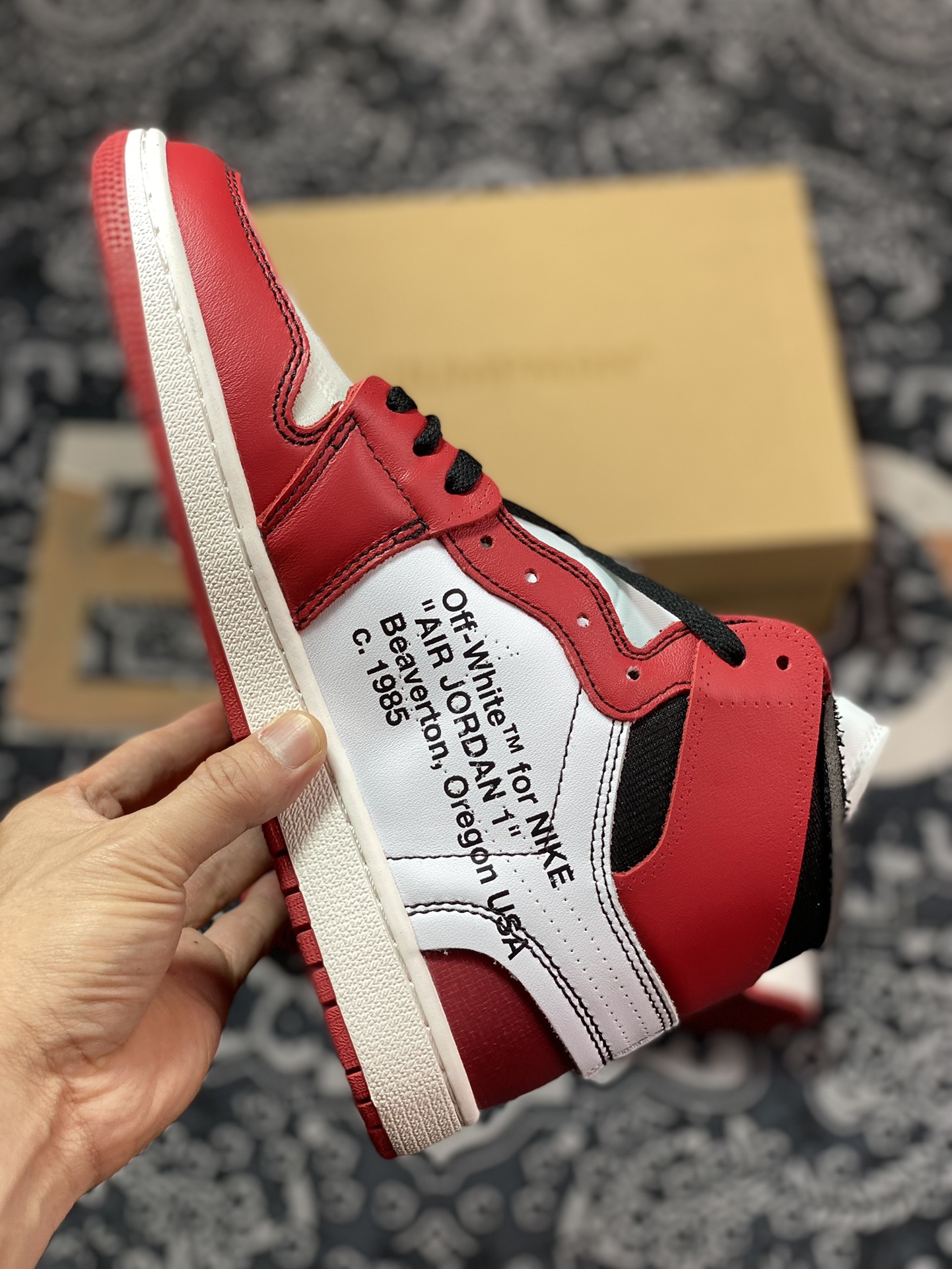 Off-White x Air Jordan 1 Retro High OG”The Ten/Chicago“AJ1代篮球鞋“OW芝加哥公牛红黑白” AA3834-101