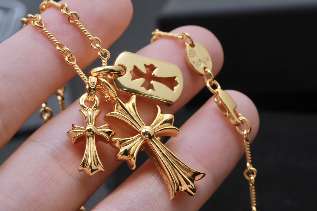 Chrome Hearts 𝐡𝐞𝐚𝐫𝐭𝐬克罗心