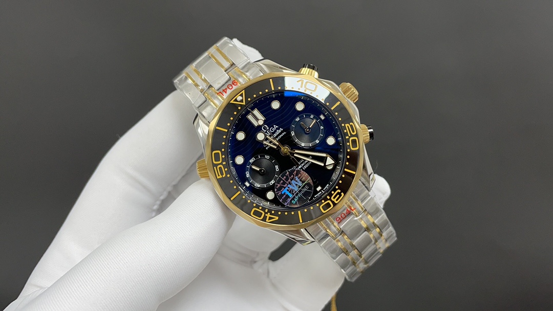 Omega 欧米茄 海马300m计时款 间金 黑面 44mm 9900计时机芯