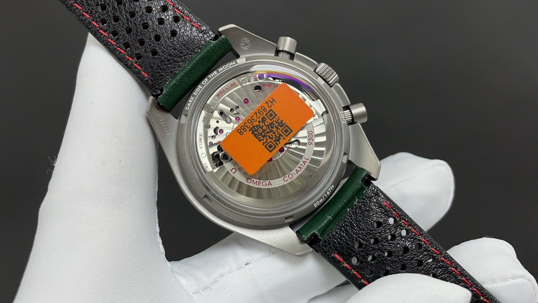 Omega 欧米茄 超霸月之暗面 计时 深灰色 44mm 9300机