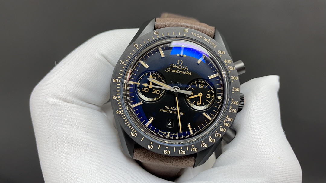 Omega 欧米茄 超霸月之暗面 计时 深灰色 44mm 9300机