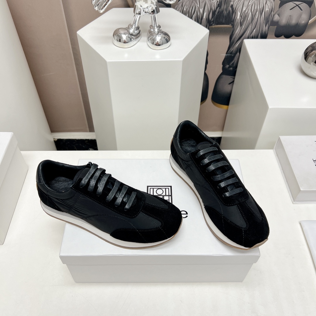 Toteme 2023/aw Recreational Shoes: Nordic Design, Comfortable and Stylish - 图片 2
