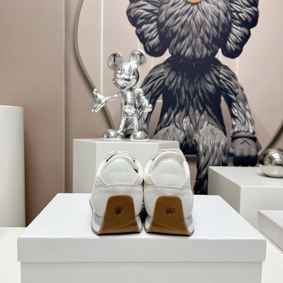 Top Edition: Toteme 2023/aw Recreational Shoes Series with Nordic Design - 图片 8