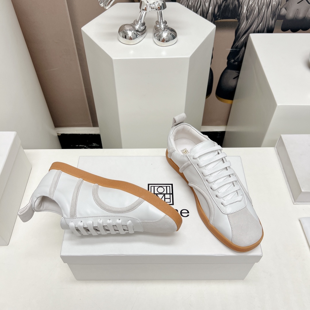 Toteme 2023 AW Recreational Shoes: Nordic Design, Sheepskin, TPU Bottom, Customizable Sizes - 图片 7