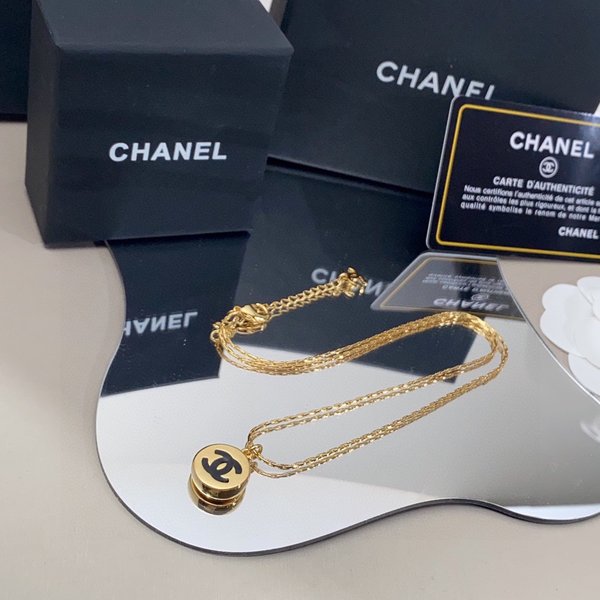 Chanel Jewelry Necklaces & Pendants Buy Best High-Quality Yellow
