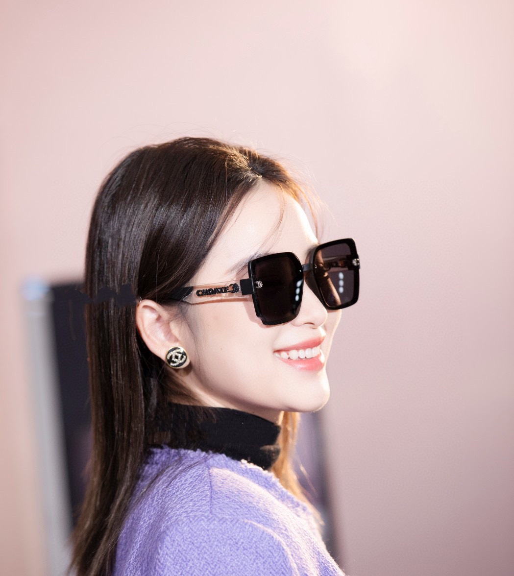 Chanel Replicas
 Sunglasses Women Summer Collection