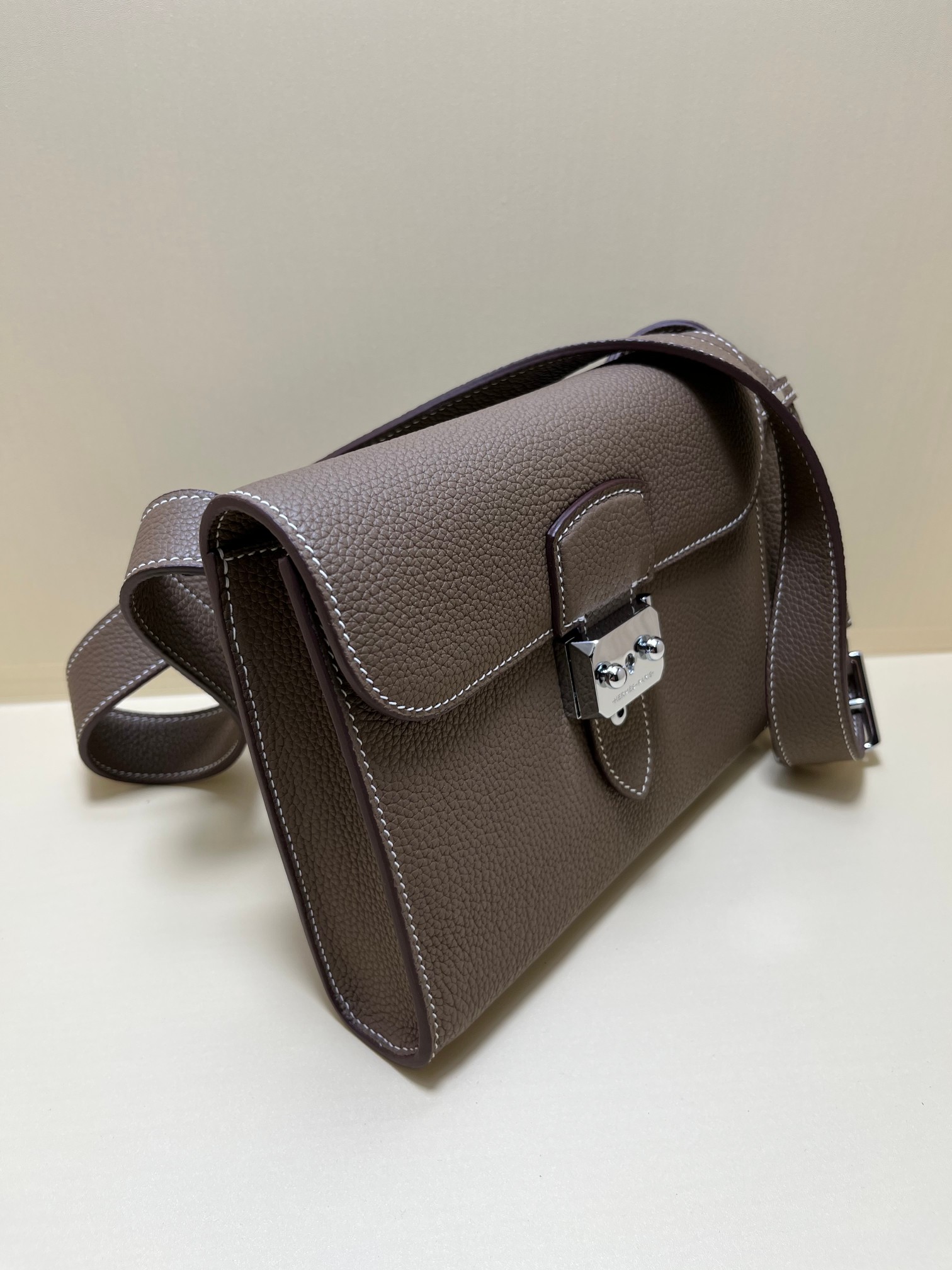 Hermès Hermes/Hermes Unisex Crossbody Bag ToGo Leather Messenger Bag 21cm Cowhide Leather Super Good