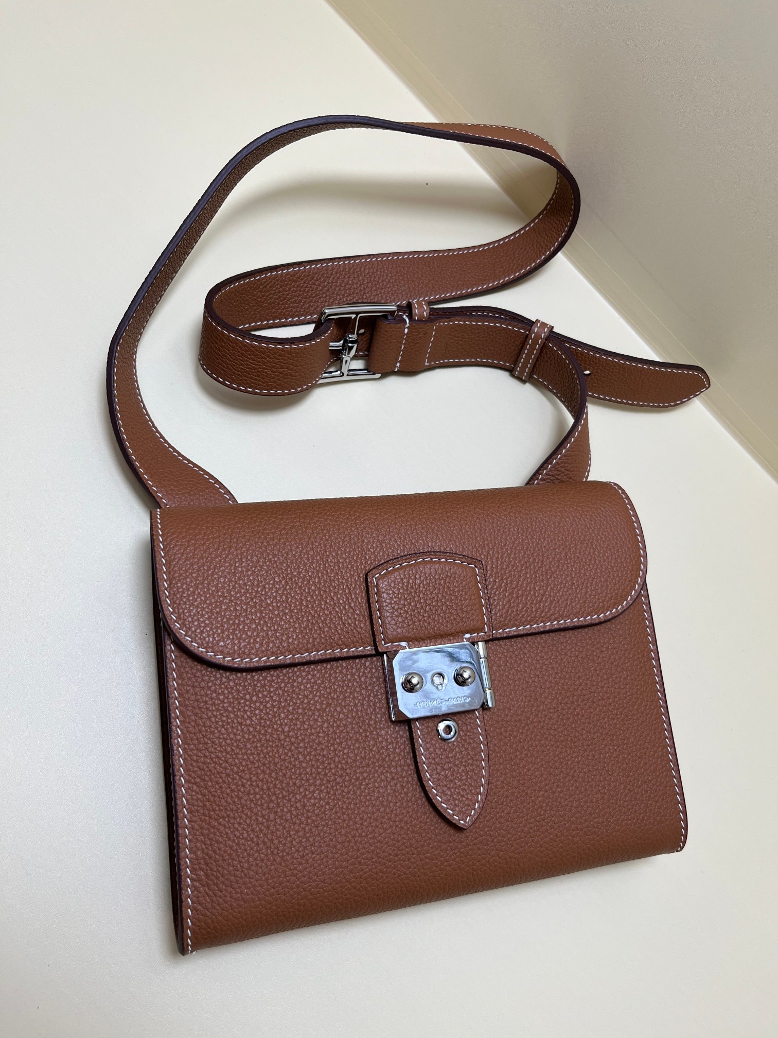 Hermès Hermes/Hermes Unisex Crossbody Bag ToGo Leather Messenger Bag 21cm Cowhide Leather Super Good