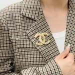 The Quality Replica
 Chanel 1:1
 Jewelry Brooch Women