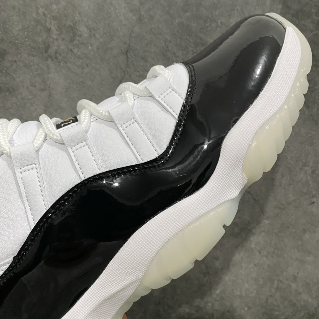 图片[6]-【外贸纯原】 Air Jordan AJ11 \”DMP\”金砖 CT8012-170n此版鞋面白色部分为皮面n同步官方最近新流出原鞋渲染图细节n(早期官方渲染图白色部分为尼龙布面）nn原楦原档案数据开模打造原厂中底拉帮钢印 原厂漆皮 防冻不开裂头层皮料 原装鞋撑 水晶大底正确色度色泽原楦原数据刺绣 原厂车缝走线及对位 毫厘不差飞人logo采用原数据电脑刺绣 原装正品碳纤维真实碳板 增强抗扭 原内标 原盒标 正确官方原盒 原厂防氧化水晶外底 原厂配套厂全掌solo气垫 Size：40 40.5 41 42 42.5 43 44 44.5 45 45.5 46 47.5 48.5-莆田鞋批发中心