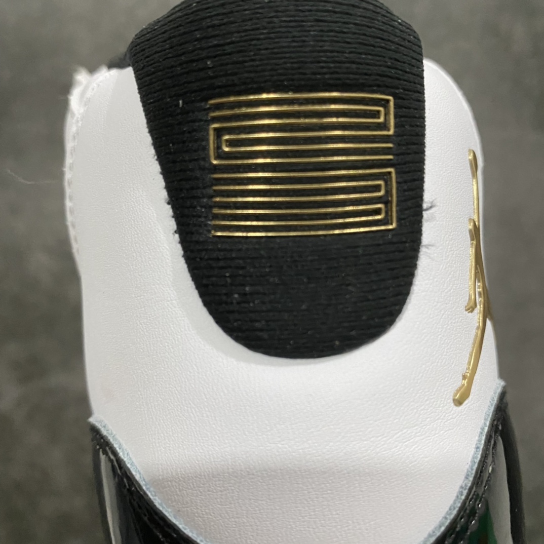 图片[5]-【外贸纯原】 Air Jordan AJ11 \”DMP\”金砖 CT8012-170n此版鞋面白色部分为皮面n同步官方最近新流出原鞋渲染图细节n(早期官方渲染图白色部分为尼龙布面）nn原楦原档案数据开模打造原厂中底拉帮钢印 原厂漆皮 防冻不开裂头层皮料 原装鞋撑 水晶大底正确色度色泽原楦原数据刺绣 原厂车缝走线及对位 毫厘不差飞人logo采用原数据电脑刺绣 原装正品碳纤维真实碳板 增强抗扭 原内标 原盒标 正确官方原盒 原厂防氧化水晶外底 原厂配套厂全掌solo气垫 Size：40 40.5 41 42 42.5 43 44 44.5 45 45.5 46 47.5 48.5-莆田鞋批发中心