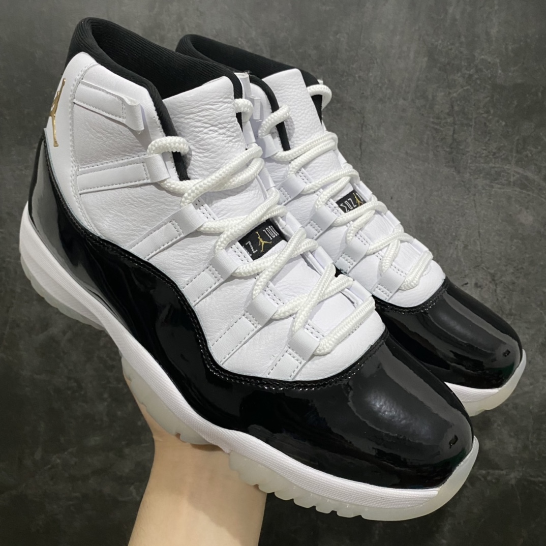 【外贸纯原】 Air Jordan AJ11 \”DMP\”金砖 CT8012-170n此版鞋面白色部分为皮面n同步官方最近新流出原鞋渲染图细节n(早期官方渲染图白色部分为尼龙布面）nn原楦原档案数据开模打造原厂中底拉帮钢印 原厂漆皮 防冻不开裂头层皮料 原装鞋撑 水晶大底正确色度色泽原楦原数据刺绣 原厂车缝走线及对位 毫厘不差飞人logo采用原数据电脑刺绣 原装正品碳纤维真实碳板 增强抗扭 原内标 原盒标 正确官方原盒 原厂防氧化水晶外底 原厂配套厂全掌solo气垫 Size：40 40.5 41 42 42.5 43 44 44.5 45 45.5 46 47.5 48.5-莆田鞋批发中心