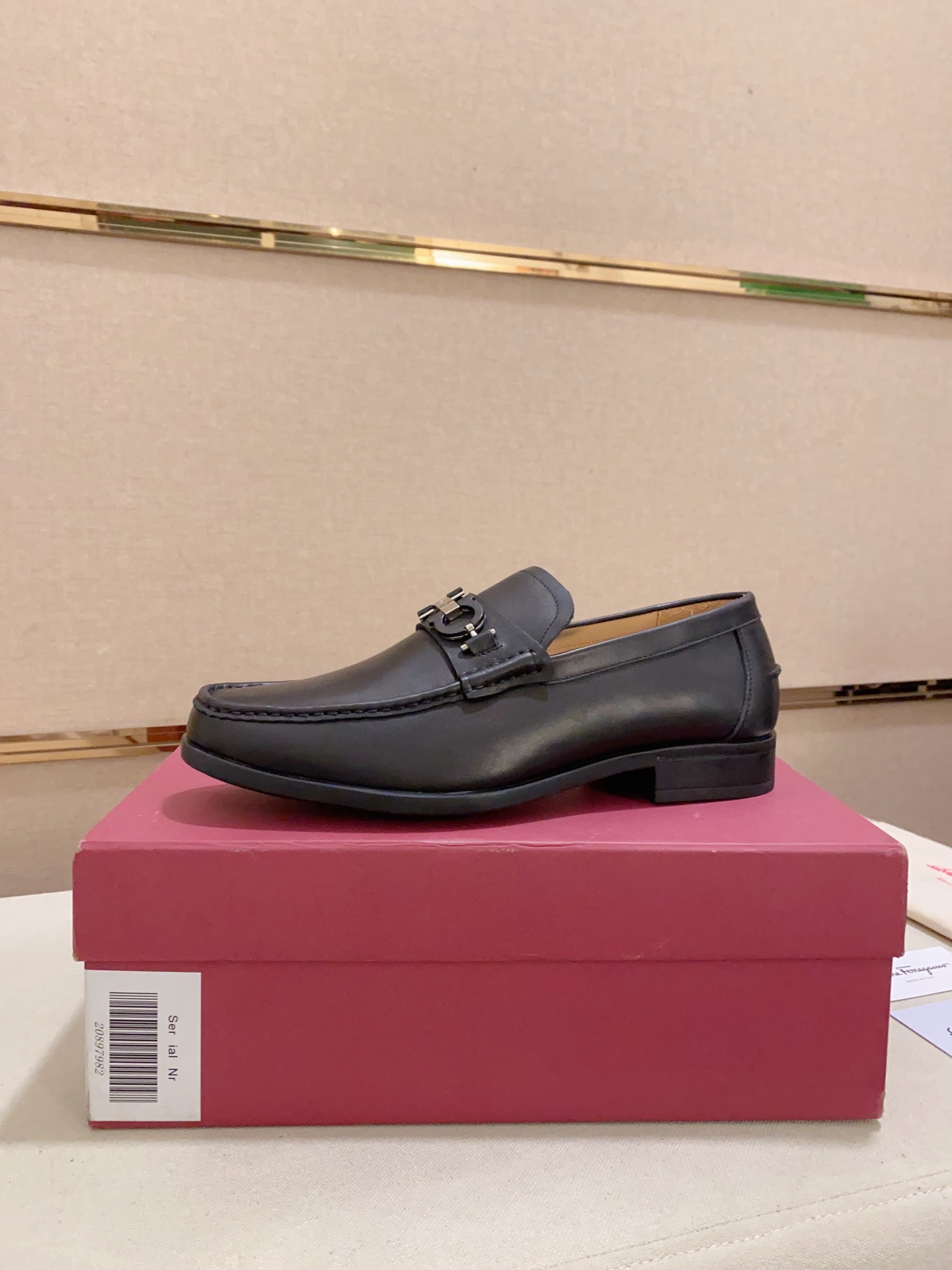 precio de fábrica: alta versión Ferragamo (Ferragamo) de calidad! ¡Exclusivo punto emergente nuevo e