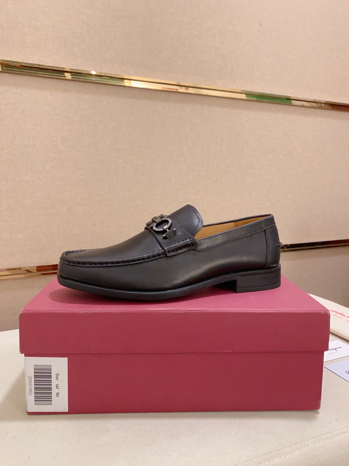 precio de fábrica: alta versión Ferragamo (Ferragamo) de calidad! ¡Exclusivo punto emergente nuevo e