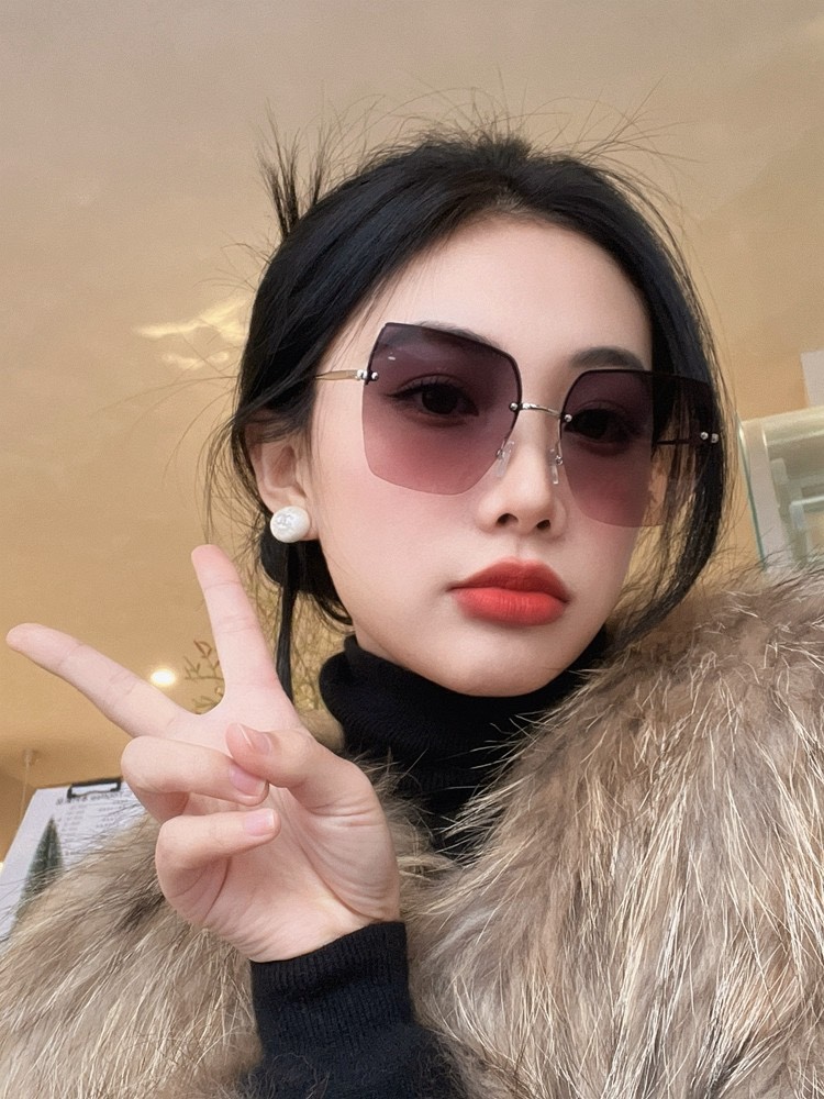 Chanel Sunglasses Top 1:1 Replica
 Fashion