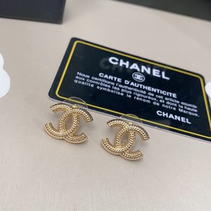 Chanel Jewelry Earring Yellow Brass Fall/Winter Collection