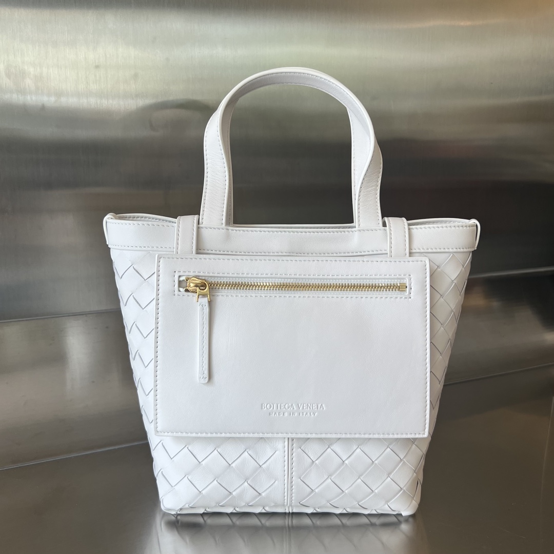 Bottega Veneta Welfare flash sale after the new year 780