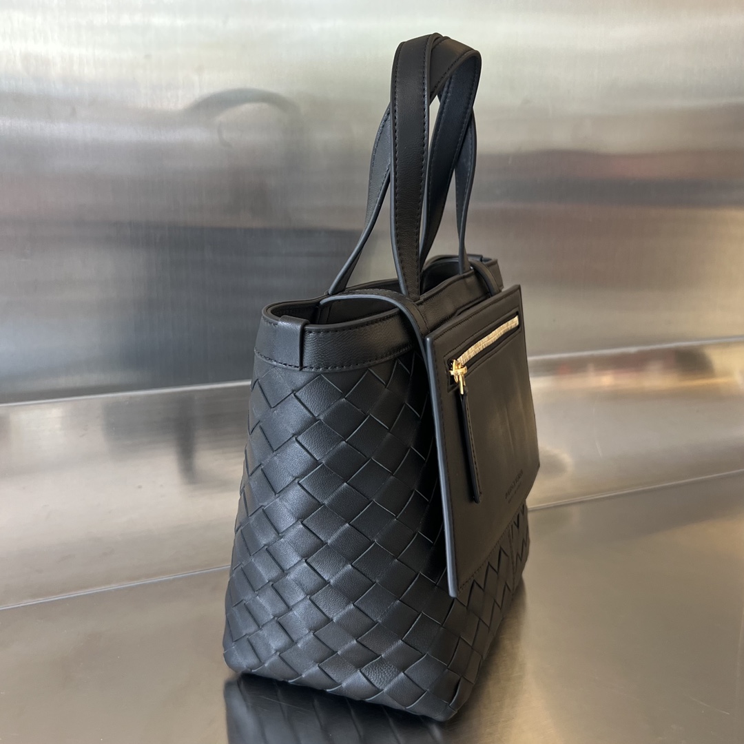 Bottega Veneta Welfare flash sale after the new year 780