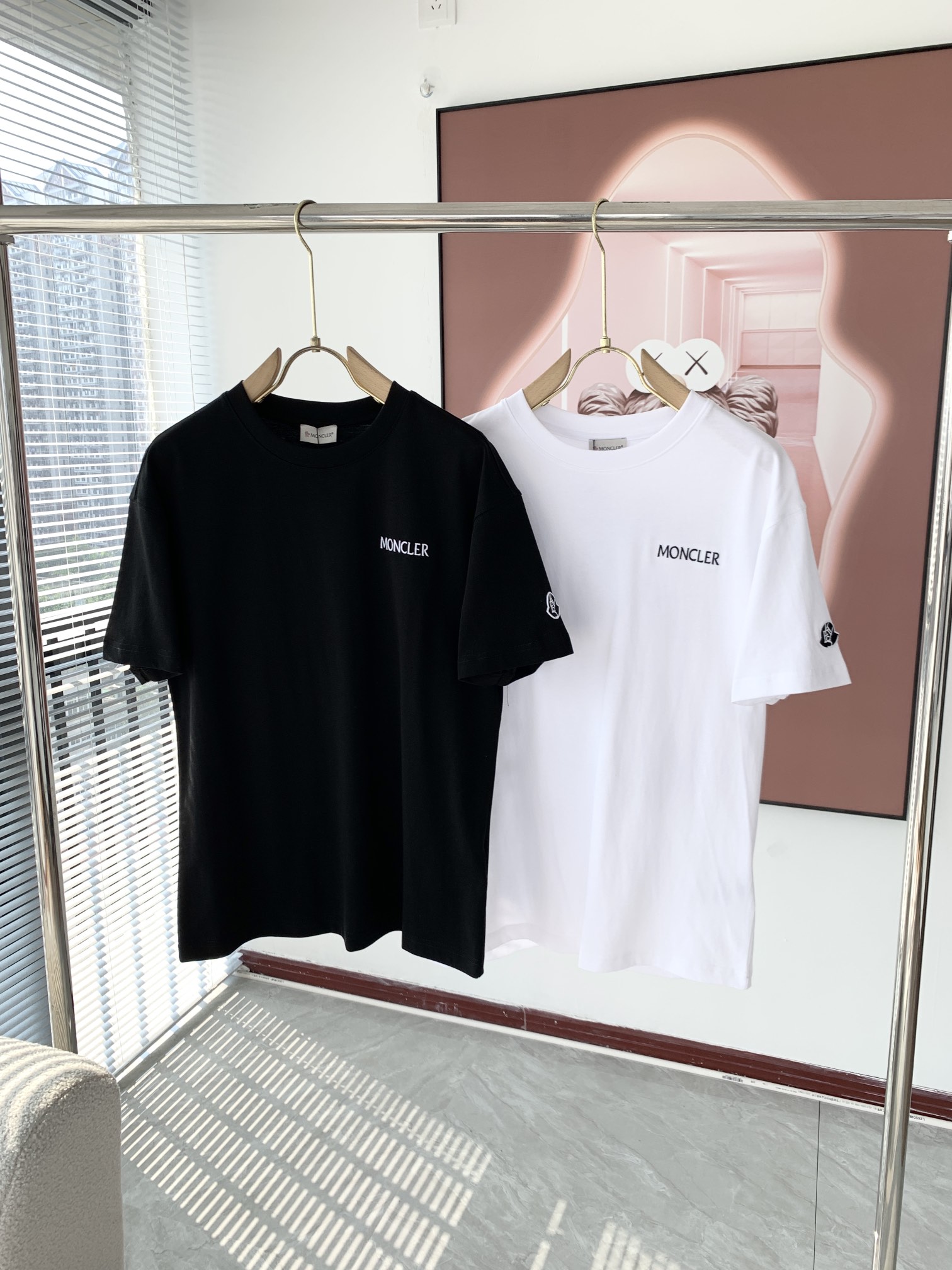 Moncler Ropa Camiseta a la venta barato ahora
 Bordado Universal para hombres y mujeres Algodón Colección primavera – verano Manga corta