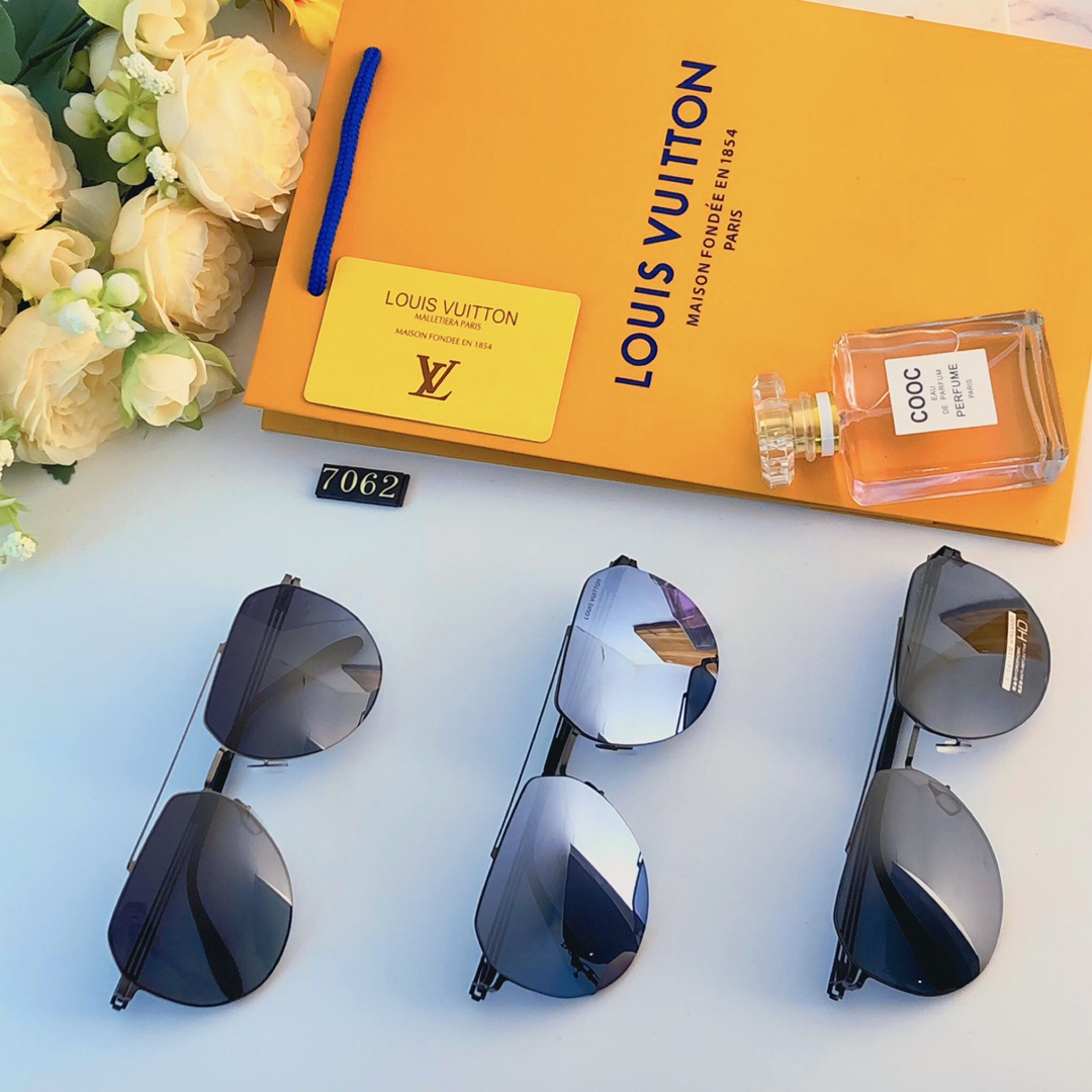 Louis Vuitton New
 Sunglasses Replcia Cheap
 Purple Fashion