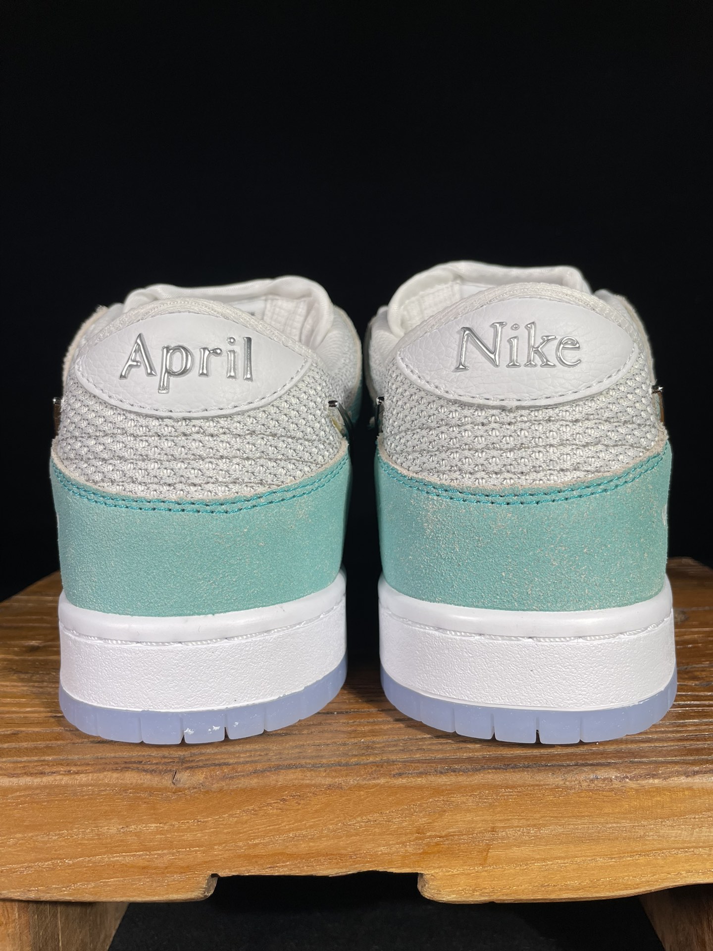 dunk联名April小蒂芙尼白绿AprilSkateboardsNikeSBDunkLow冰封玫瑰此配