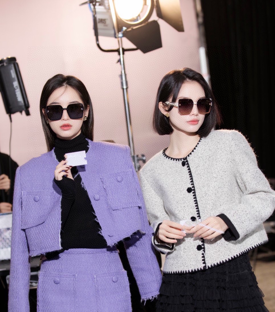 Chanel Flawless
 Sunglasses Resin Fashion