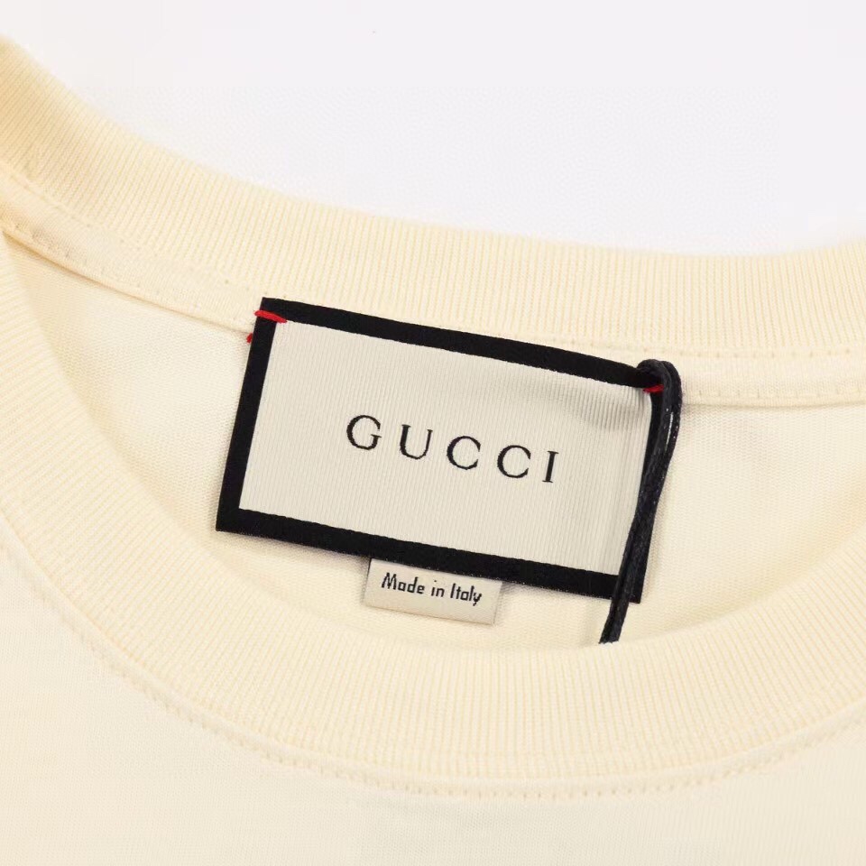 GUCCI 古驰 23ss夏季手绘书法字母双G短袖