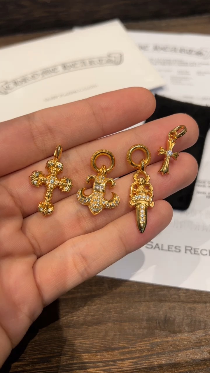 Gold-plated custom with diamond setting