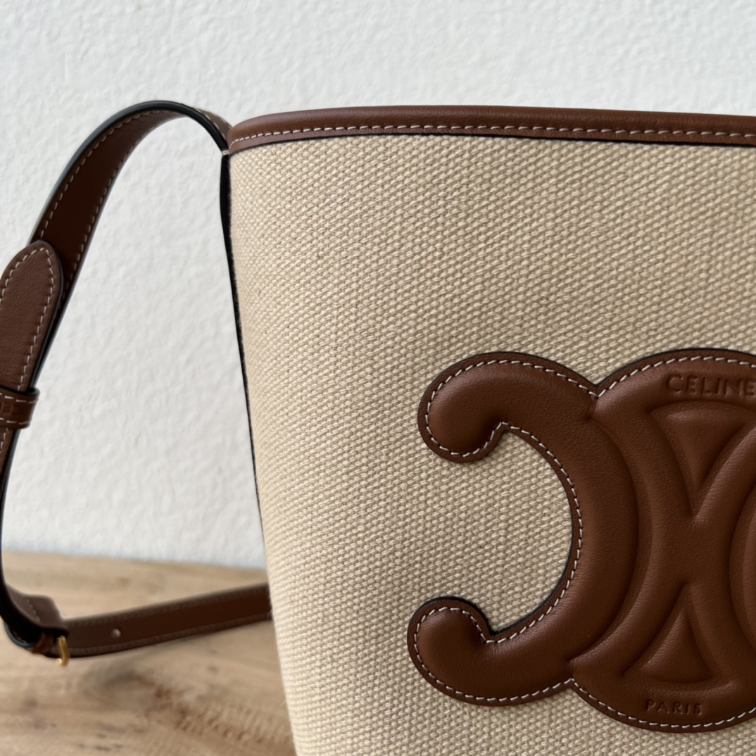 CUIR水桶バッグ 中号 - 高品質牛皮と調整可能な肩 strap