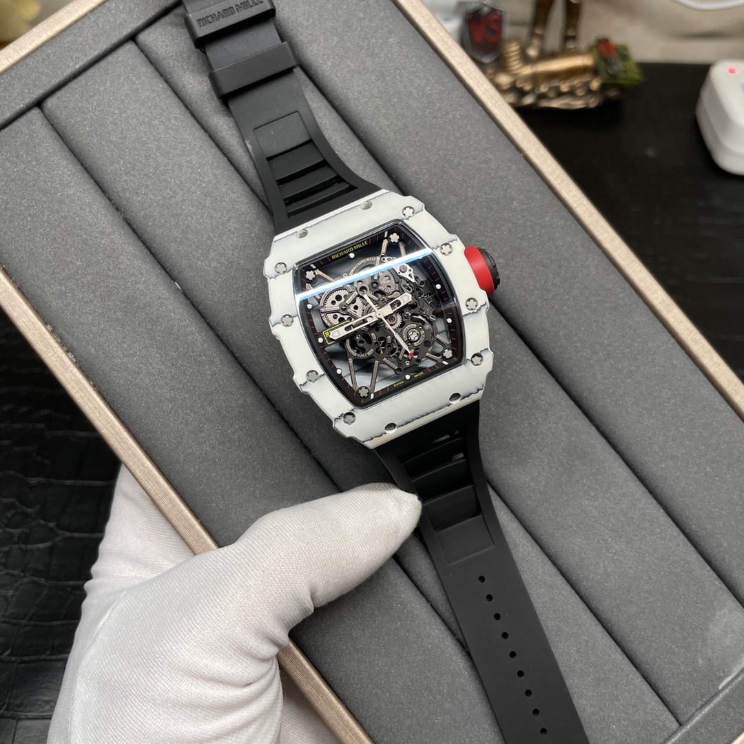 Richard Mille Sonic理查德米勒RM35-01碳纤维系列全面升级白宝石避震器，白色碳纤维白色带