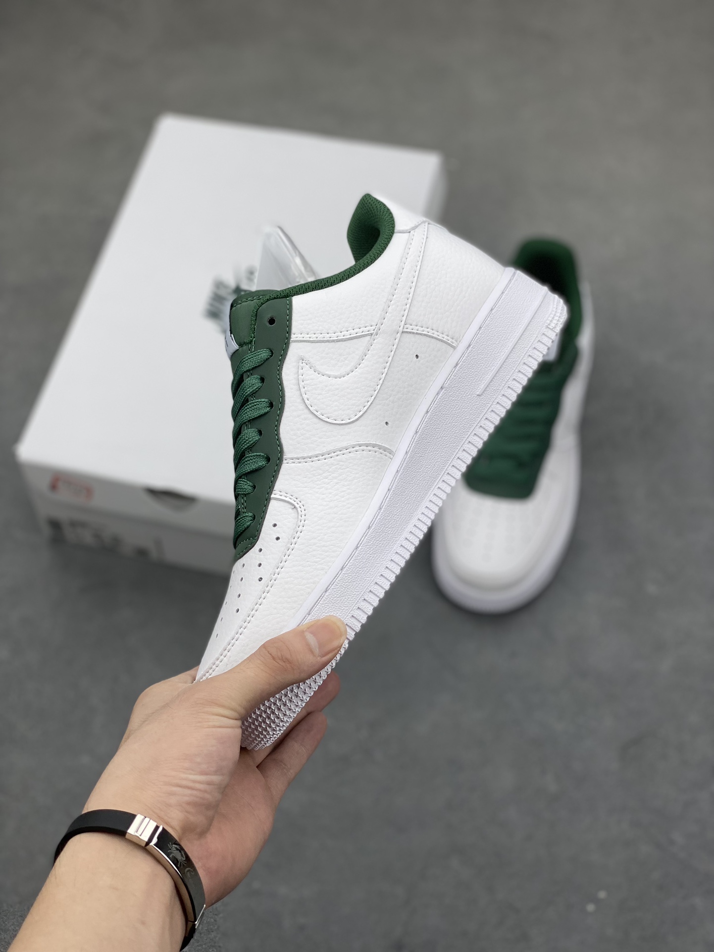 Fragment Design x Nike Air Force 1 Low White Green Casual Sneakers 4 i1687893731 8941 2