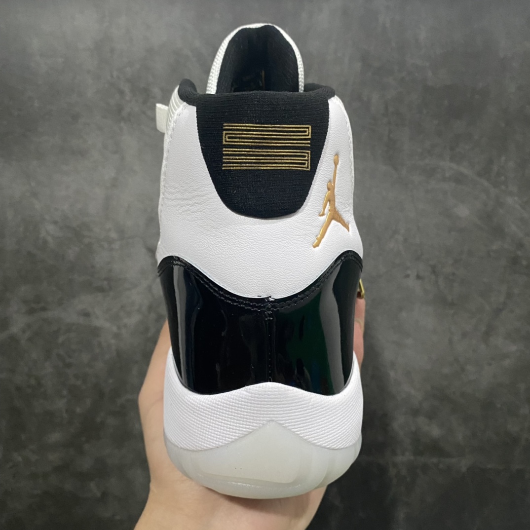 图片[4]-【市场首发版】 Air Jordan AJ11 \”DMP\”金砖 CT8012-170n此版鞋面白色部分为网布材质n同步官方早期流出原鞋渲染图细节n以及外网宣传照也是网布材质n具体材料是皮面还是尼龙布待发售才能具体知晓nn原楦原档案数据开模打造原厂中底拉帮 原厂漆皮 防冻不开裂原楦原数据刺绣 原厂车缝走线及对位 毫厘不差飞人logo采用原数据电脑刺绣 原装正品碳纤维真实碳板 增强抗扭 原内标 原盒标 正确官方原盒 原厂防氧化水晶外底 原厂配套厂全掌solo气垫 Size：40 40.5 41 42 42.5 43 44 44.5 45 45.5 46 47.5-莆田鞋批发中心