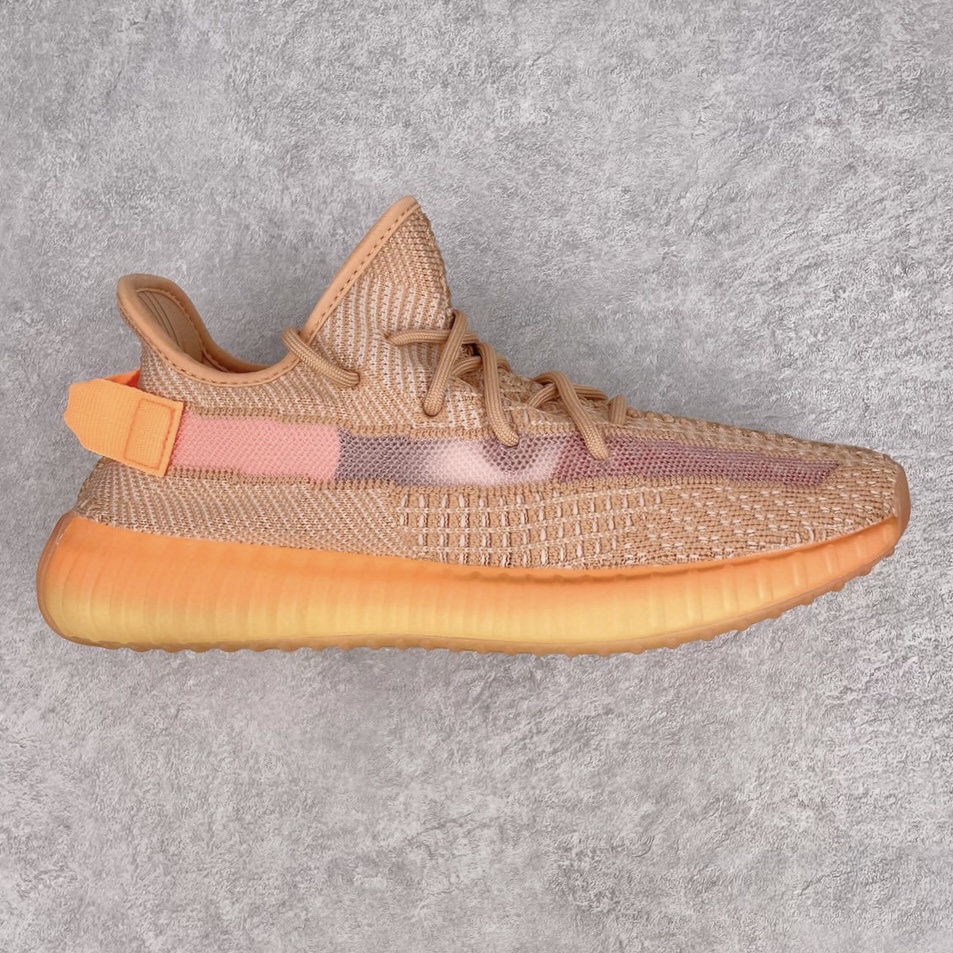 💰200 ＃K版纯原 巴斯夫福利‼Yeezy Boost 350 V2 美洲限定 货号：EG7490 市面中端最王炸版本 lw同源配套打造 全套原楦 原纸版 原鞋开模完美打造 采用辰元飞织鱼丝网原厂面 非进口机台 大底原厂半透明RB巴斯夫满钉大底  原厂东莞百宏3M反光鞋带 质感一致 原厂鑫成新粉原鞋垫 LOGO胶浆印花 钛金针与高士马克线针车精工打造 一切遵循原厂指令单采购同源原材 采购全套原厂进口材料 原纸版 原楦头 一切同源公司 大几率过验 混卖无压力‼️SIZE：36 36.5 37 38 38.5 39 40 40.5 41 42 42.5 43 44 44.5 45 46 47 编码：Mby2936070-运动鞋