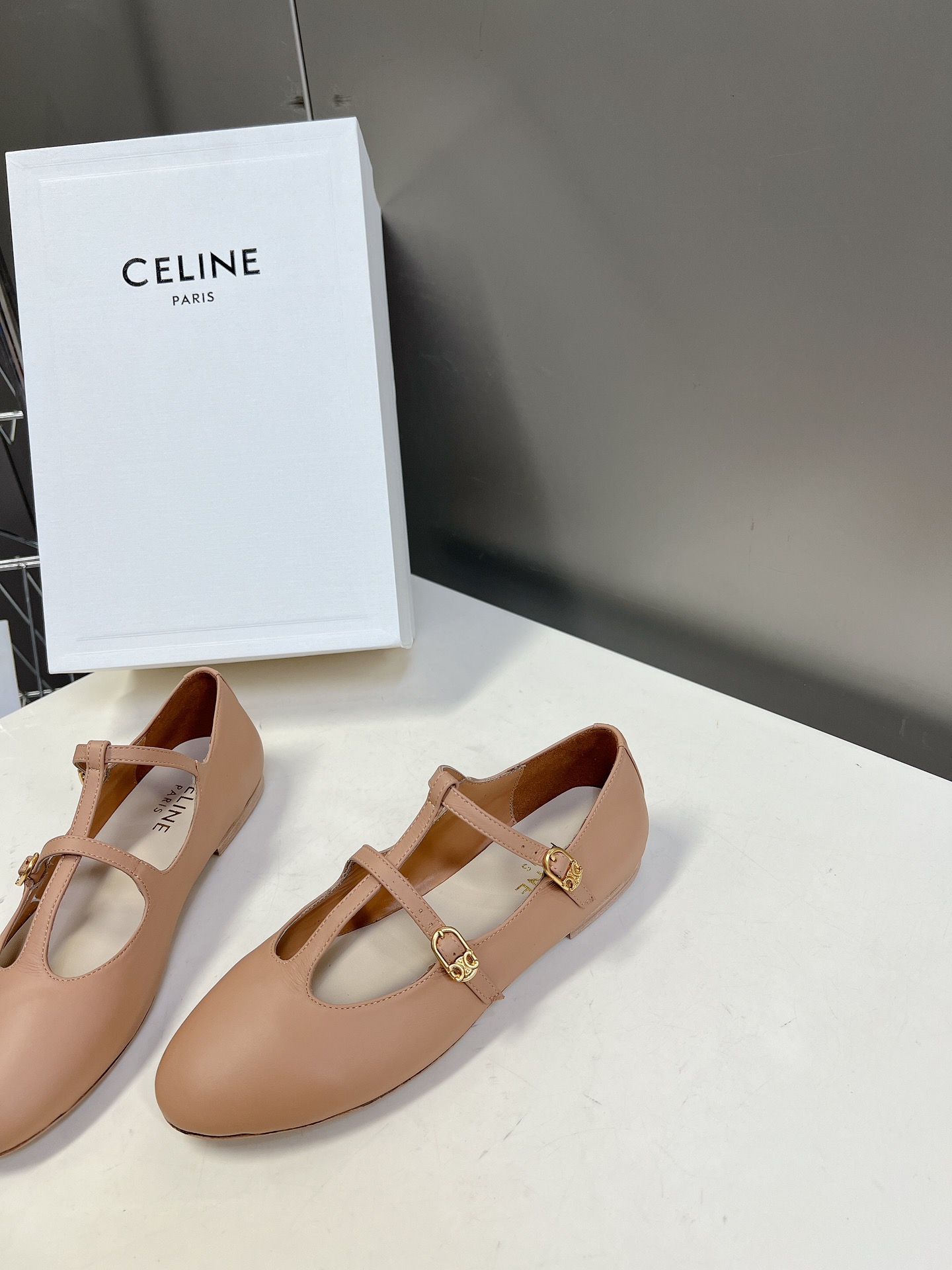 CELINE2023春夏玛丽珍系列专