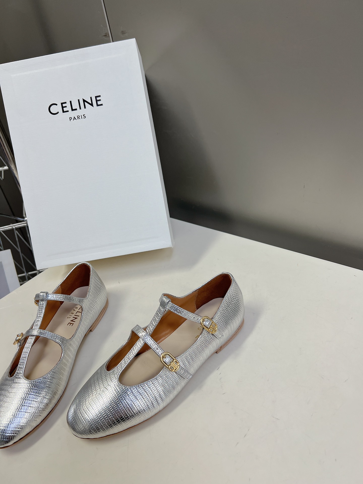 CELINE2023春夏玛丽珍系列专