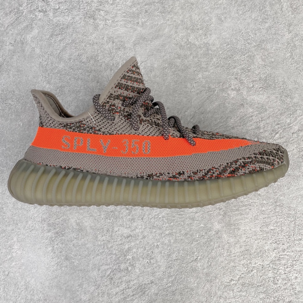 💰200 ＃K版纯原 巴斯夫福利‼Yeezy Boost 350 V2 老灰橙 货号：BB1826 市面中端最王炸版本 lw同源配套打造 全套原楦 原纸版 原鞋开模完美打造 采用辰元飞织鱼丝网原厂面 非进口机台 大底原厂半透明RB巴斯夫满钉大底  原厂东莞百宏3M反光鞋带 质感一致 原厂鑫成新粉原鞋垫 LOGO胶浆印花 钛金针与高士马克线针车精工打造 一切遵循原厂指令单采购同源原材 采购全套原厂进口材料 原纸版 原楦头 一切同源公司 大几率过验 混卖无压力‼️SIZE：36 36.5 37 38 38.5 39 40 40.5 41 42 42.5 43 44 44.5 45 46 47 编码：Mby2936070-运动鞋