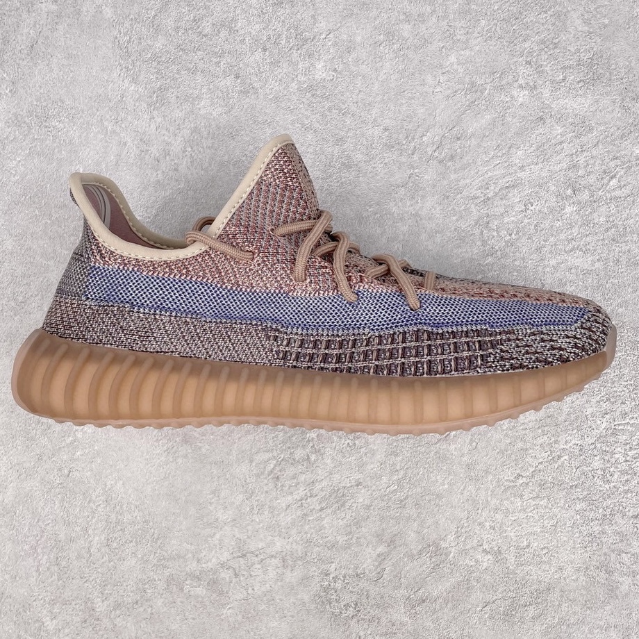 💰300 ＃K版纯原 巴斯夫福利‼Yeezy Boost 350 V2 水洗棕蓝 货号：H02795 市面中端最王炸版本 lw同源配套打造 全套原楦 原纸版 原鞋开模完美打造 采用辰元飞织鱼丝网原厂面 非进口机台 大底原厂半透明RB巴斯夫满钉大底  原厂东莞百宏3M反光鞋带 质感一致 原厂鑫成新粉原鞋垫 LOGO胶浆印花 钛金针与高士马克线针车精工打造 一切遵循原厂指令单采购同源原材 采购全套原厂进口材料 原纸版 原楦头 一切同源公司 大几率过验 混卖无压力‼️SIZE：36 36.5 37 38 38.5 39 40 40.5 41 42 42.5 43 44 44.5 45 46 47 编码：Mby3936070-运动鞋