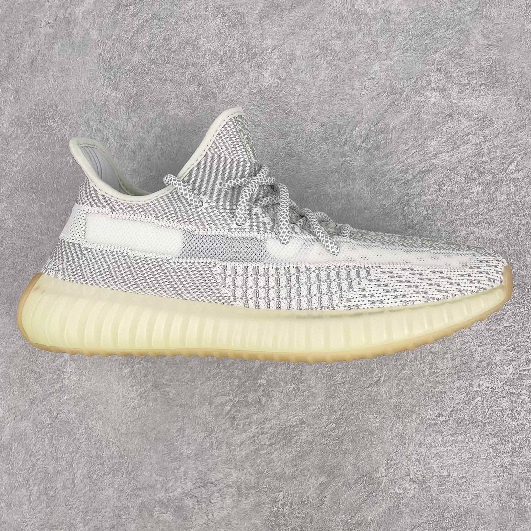 💰200 ＃K版纯原 巴斯夫福利‼Yeezy Boost 350 V2 灰天使 货号：FX4348 市面中端最王炸版本 lw同源配套打造 全套原楦 原纸版 原鞋开模完美打造 采用辰元飞织鱼丝网原厂面 非进口机台 大底原厂半透明RB巴斯夫满钉大底  原厂东莞百宏3M反光鞋带 质感一致 原厂鑫成新粉原鞋垫 LOGO胶浆印花 钛金针与高士马克线针车精工打造 一切遵循原厂指令单采购同源原材 采购全套原厂进口材料 原纸版 原楦头 一切同源公司 大几率过验 混卖无压力‼️SIZE：36 36.5 37 38 38.5 39 40 40.5 41 42 42.5 43 44 44.5 45 46 47 编码：Mby2936070-运动鞋