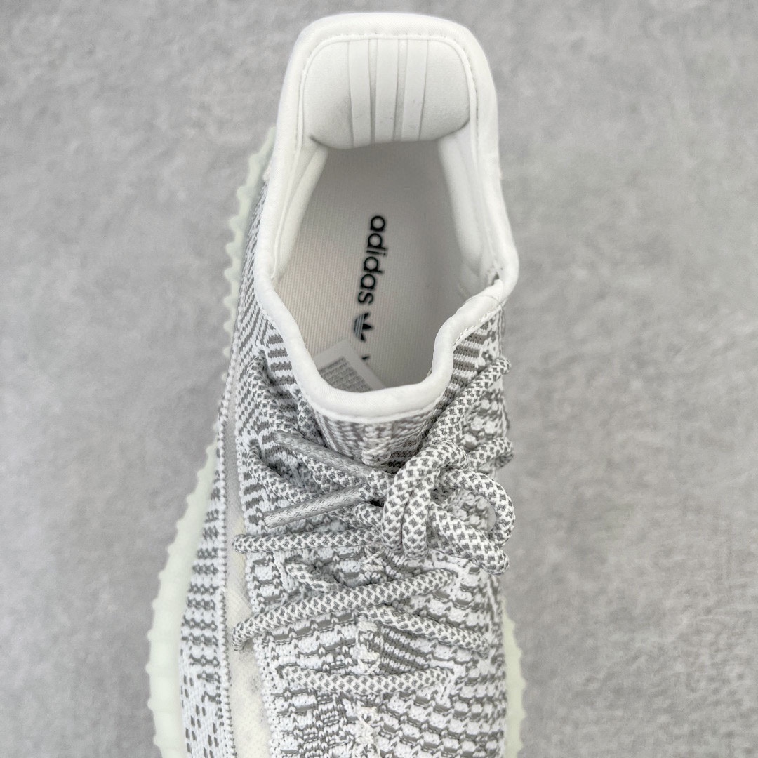 图片[5]-💰200 ＃K版纯原 巴斯夫福利‼Yeezy Boost 350 V2 白天使 货号：EF2905 市面中端最王炸版本 lw同源配套打造 全套原楦 原纸版 原鞋开模完美打造 采用辰元飞织鱼丝网原厂面 非进口机台 大底原厂半透明RB巴斯夫满钉大底  原厂东莞百宏3M反光鞋带 质感一致 原厂鑫成新粉原鞋垫 LOGO胶浆印花 钛金针与高士马克线针车精工打造 一切遵循原厂指令单采购同源原材 采购全套原厂进口材料 原纸版 原楦头 一切同源公司 大几率过验 混卖无压力‼️SIZE：36 36.5 37 38 38.5 39 40 40.5 41 42 42.5 43 44 44.5 45 46 47 编码：by2936070-运动鞋