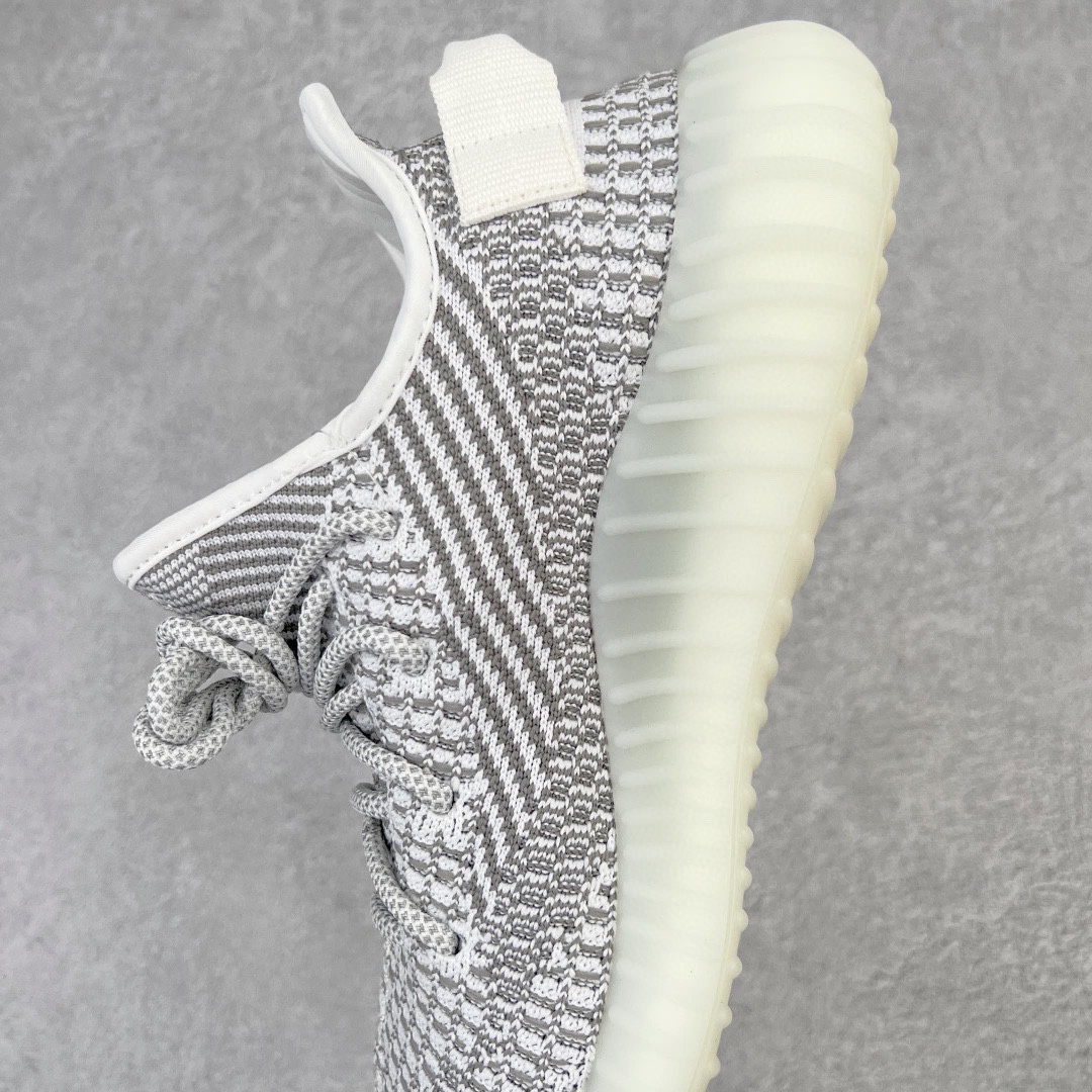 图片[7]-💰200 ＃K版纯原 巴斯夫福利‼Yeezy Boost 350 V2 白天使 货号：EF2905 市面中端最王炸版本 lw同源配套打造 全套原楦 原纸版 原鞋开模完美打造 采用辰元飞织鱼丝网原厂面 非进口机台 大底原厂半透明RB巴斯夫满钉大底  原厂东莞百宏3M反光鞋带 质感一致 原厂鑫成新粉原鞋垫 LOGO胶浆印花 钛金针与高士马克线针车精工打造 一切遵循原厂指令单采购同源原材 采购全套原厂进口材料 原纸版 原楦头 一切同源公司 大几率过验 混卖无压力‼️SIZE：36 36.5 37 38 38.5 39 40 40.5 41 42 42.5 43 44 44.5 45 46 47 编码：by2936070-运动鞋