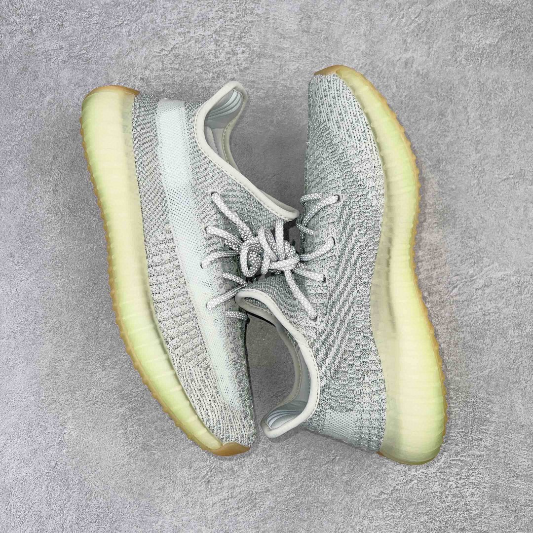 图片[3]-💰200 ＃K版纯原 巴斯夫福利‼Yeezy Boost 350 V2 灰满天星 货号：FX4349 市面中端最王炸版本 lw同源配套打造 全套原楦 原纸版 原鞋开模完美打造 采用辰元飞织鱼丝网原厂面 非进口机台 大底原厂半透明RB巴斯夫满钉大底  原厂东莞百宏3M反光鞋带 质感一致 原厂鑫成新粉原鞋垫 LOGO胶浆印花 钛金针与高士马克线针车精工打造 一切遵循原厂指令单采购同源原材 采购全套原厂进口材料 原纸版 原楦头 一切同源公司 大几率过验 混卖无压力‼️SIZE：36 36.5 37 38 38.5 39 40 40.5 41 42 42.5 43 44 44.5 45 46 47 编码：Mby2936070-运动鞋