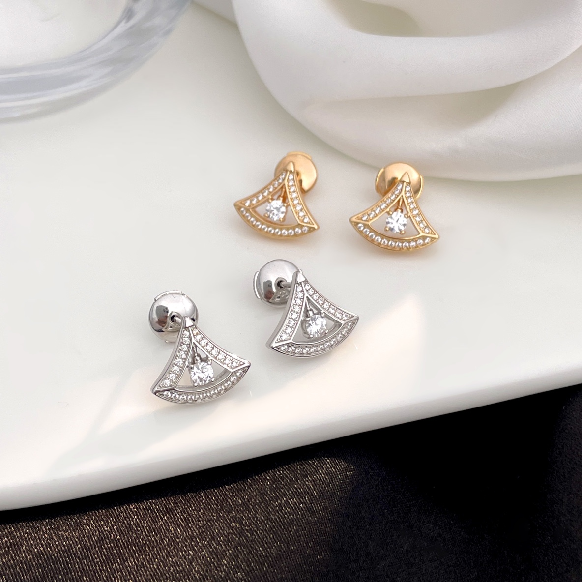 Bvlgari Divas' Dream Earrings Rose Gold Fan