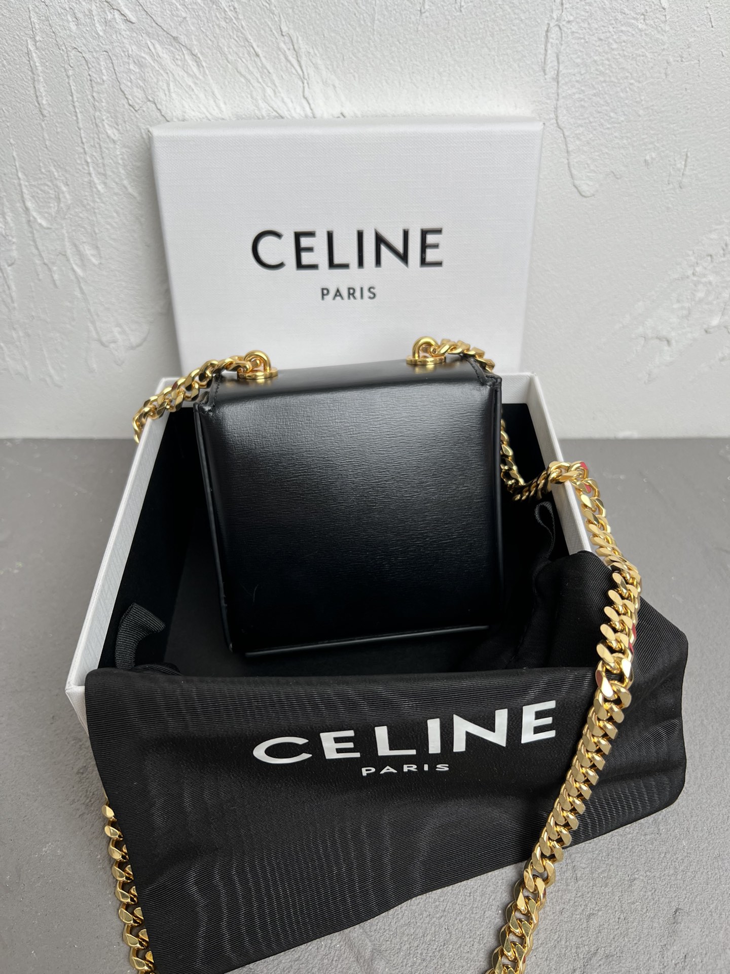 新品上线️️CelineBoxTri