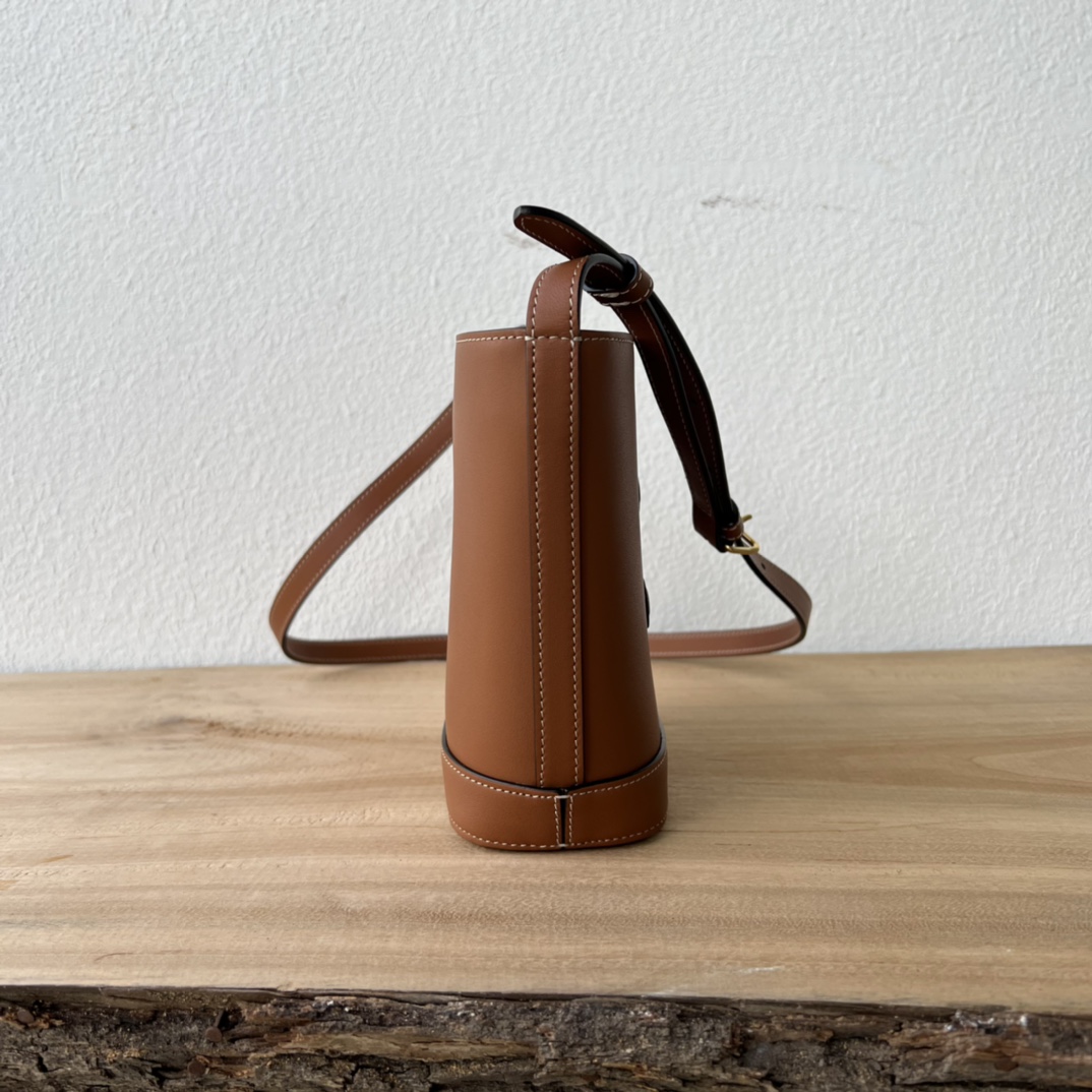 高級原単 迷你P1300 新色登場 可愛い水桶バッグ