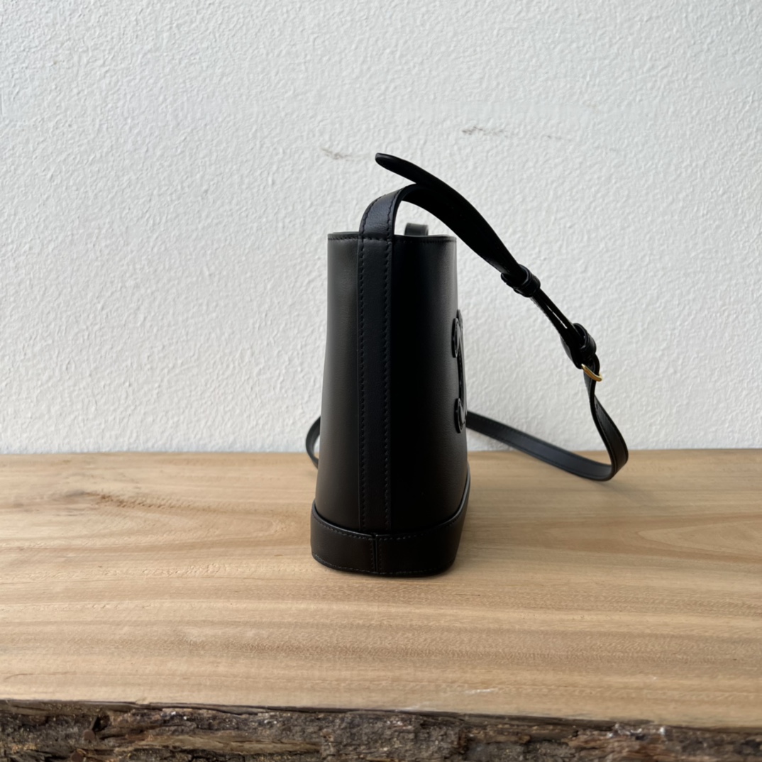 CE 迷你P1300 水桶バッグ - 可愛くて実用的な新色登場