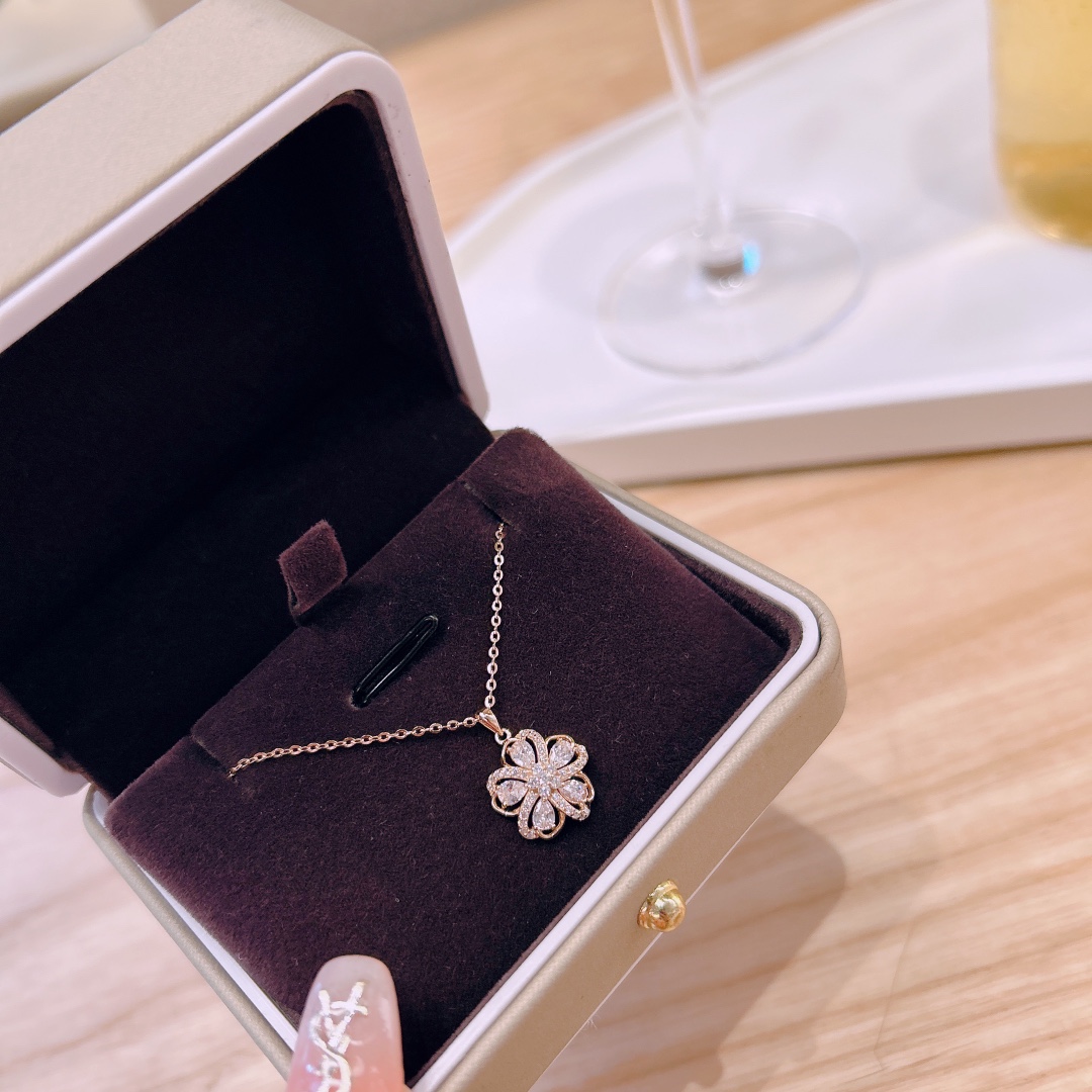 High Polish Silver Necklace Sweet & Cool Housewarming Silver