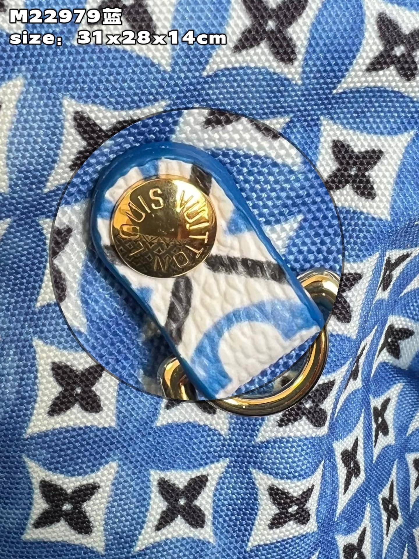 顶级原单M22979蓝本款Neverfull中号手袋为淡雅帆布描绘GiantMonogram图案令LV和